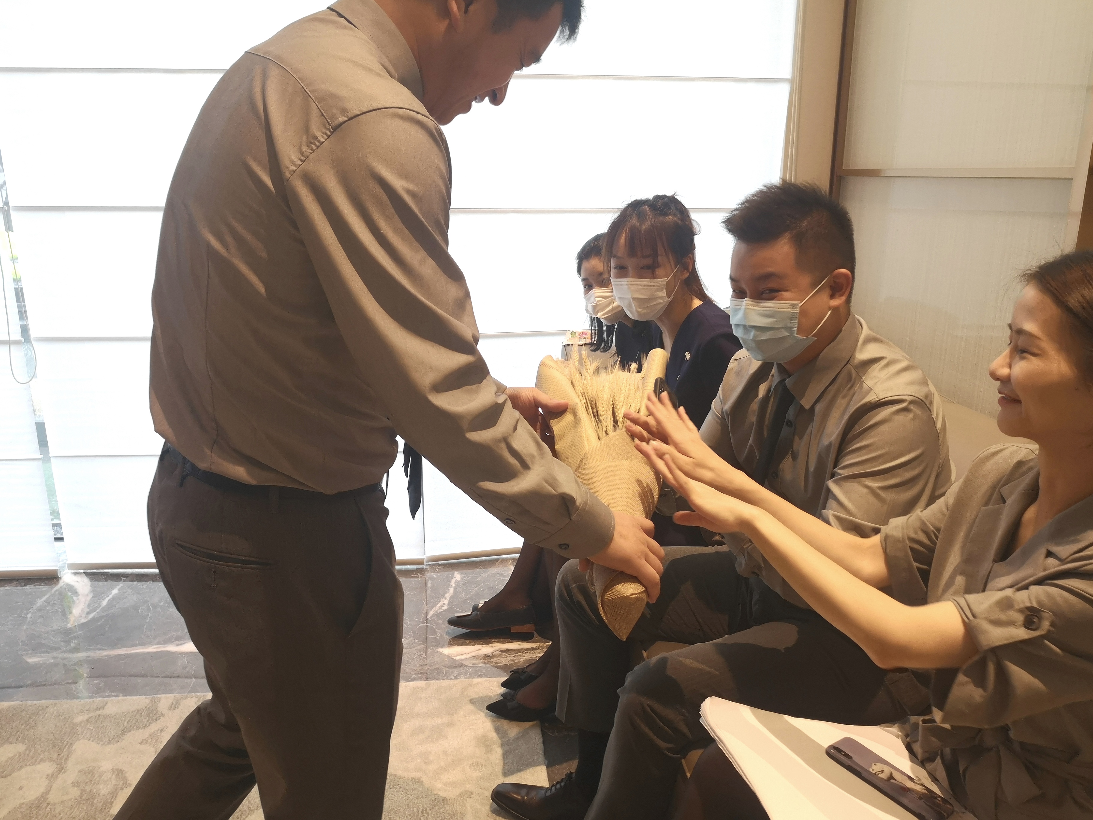 /Upload/GIXI之家/员工活动/微光行动/耀大卖/保利西堂里院/229fda9d937ccfe2767262695063749.jpg